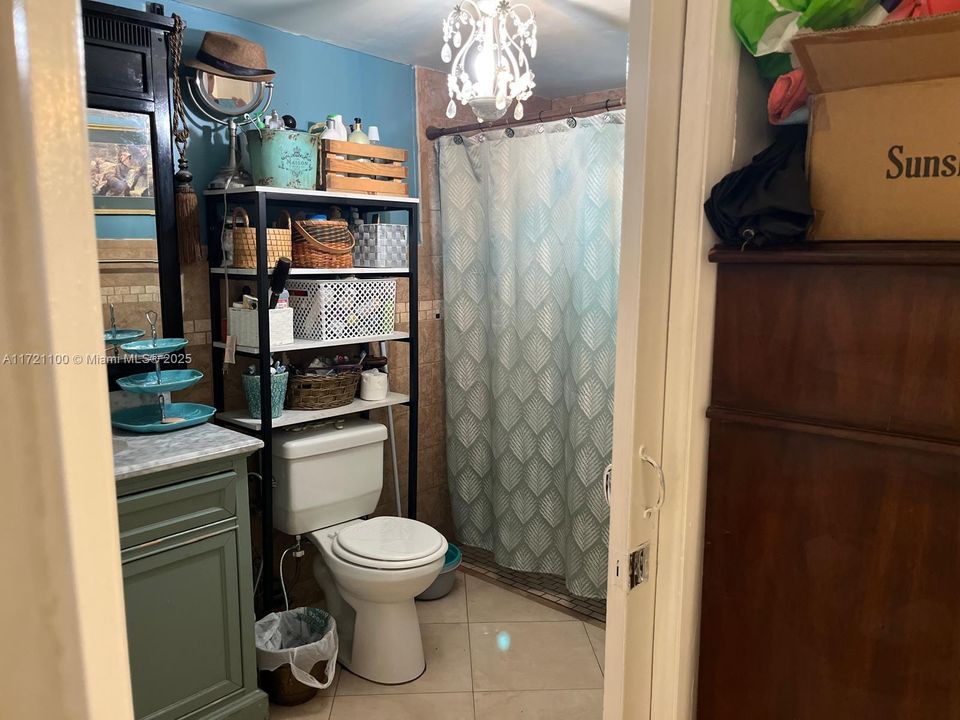 Active With Contract: $650,000 (4 beds, 2 baths, 2339 Square Feet)