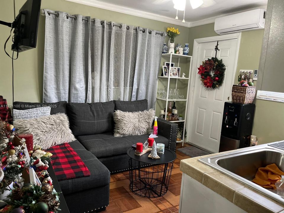 Active With Contract: $650,000 (4 beds, 2 baths, 2339 Square Feet)