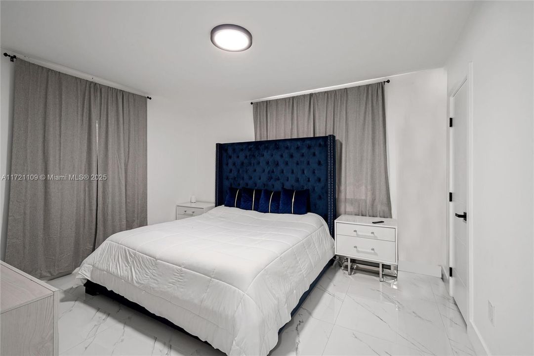 Activo con contrato: $865,000 (3 camas, 2 baños, 1450 Pies cuadrados)