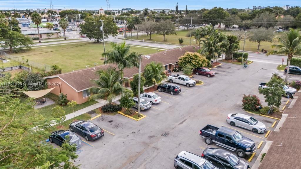 Recently Sold: $2,900,000 (0 beds, 0 baths, 0 Square Feet)