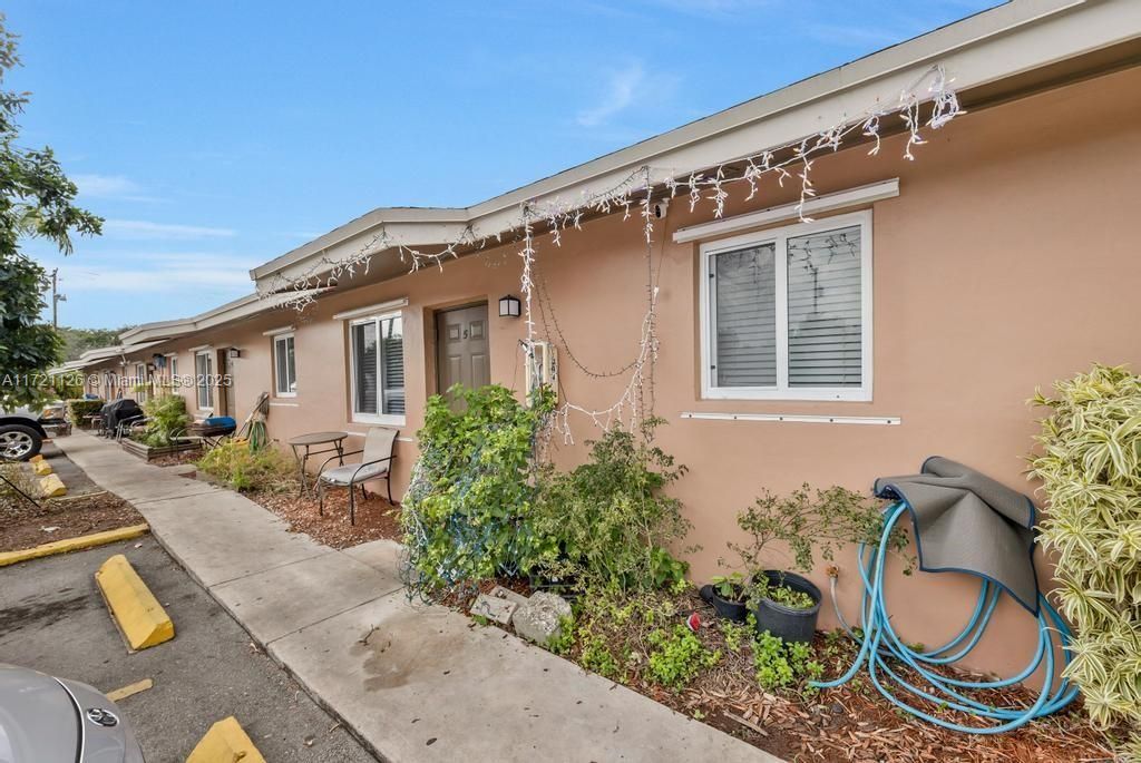 Recently Sold: $2,900,000 (0 beds, 0 baths, 0 Square Feet)