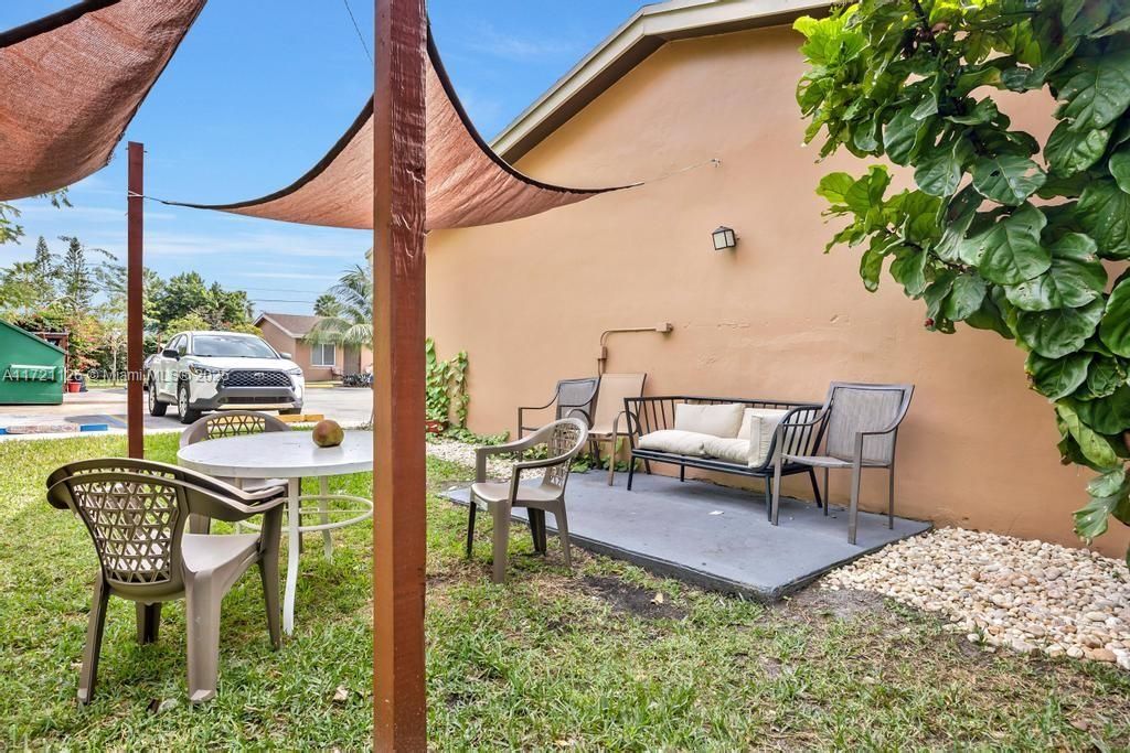 Recently Sold: $2,900,000 (0 beds, 0 baths, 0 Square Feet)