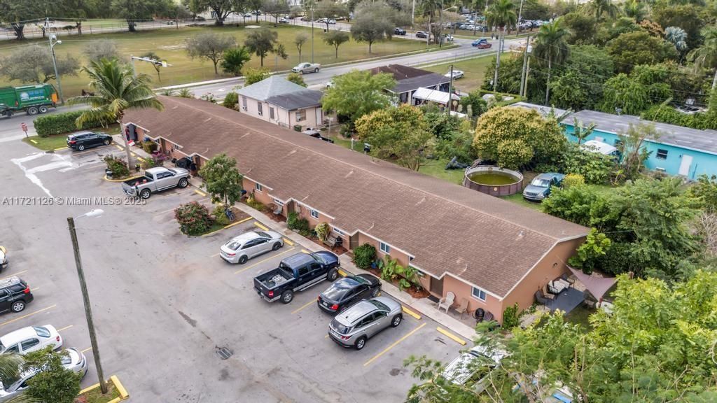 Recently Sold: $2,900,000 (0 beds, 0 baths, 0 Square Feet)