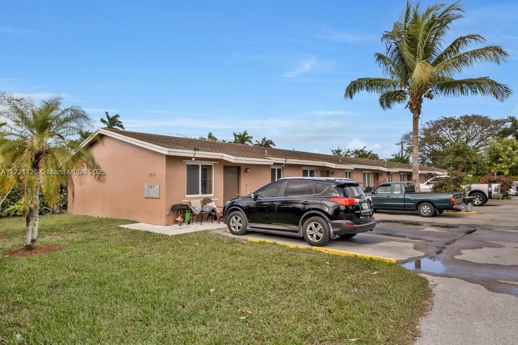 Recently Sold: $2,900,000 (0 beds, 0 baths, 0 Square Feet)