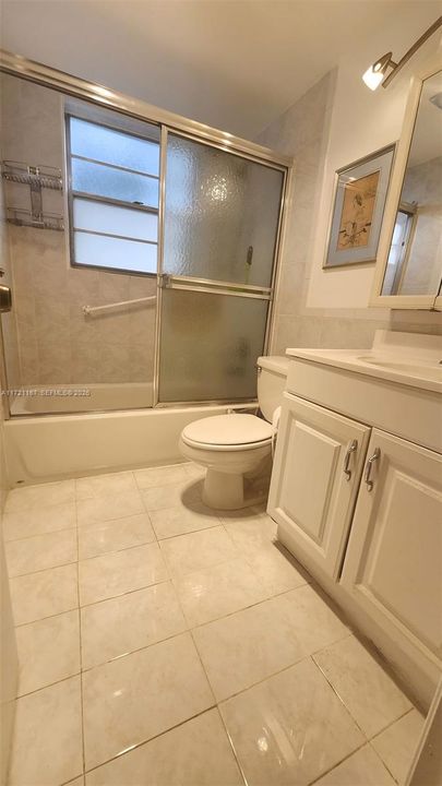 На продажу: $135,000 (2 спален, 1 ванн, 820 Квадратных фут)