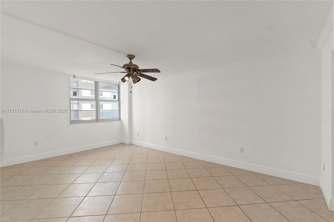 For Rent: $3,500 (2 beds, 2 baths, 1138 Square Feet)