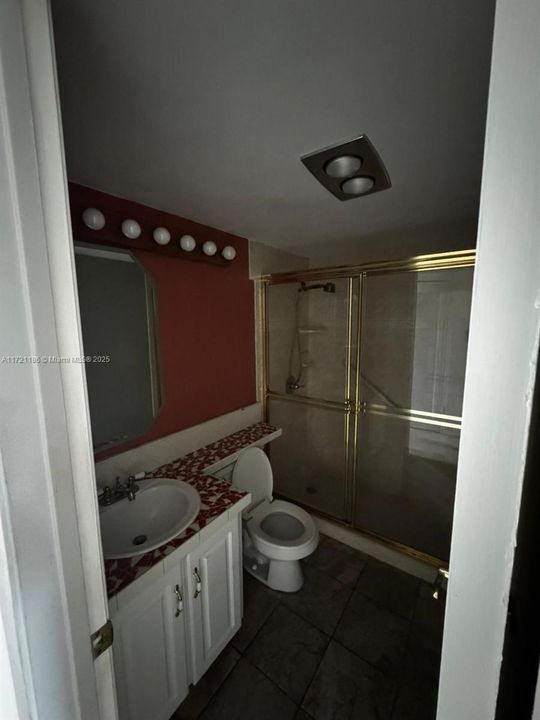 Недавно продано: $49,000 (1 спален, 1 ванн, 585 Квадратных фут)