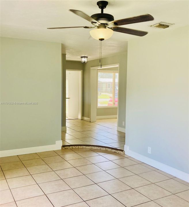 For Rent: $3,000 (3 beds, 2 baths, 1562 Square Feet)