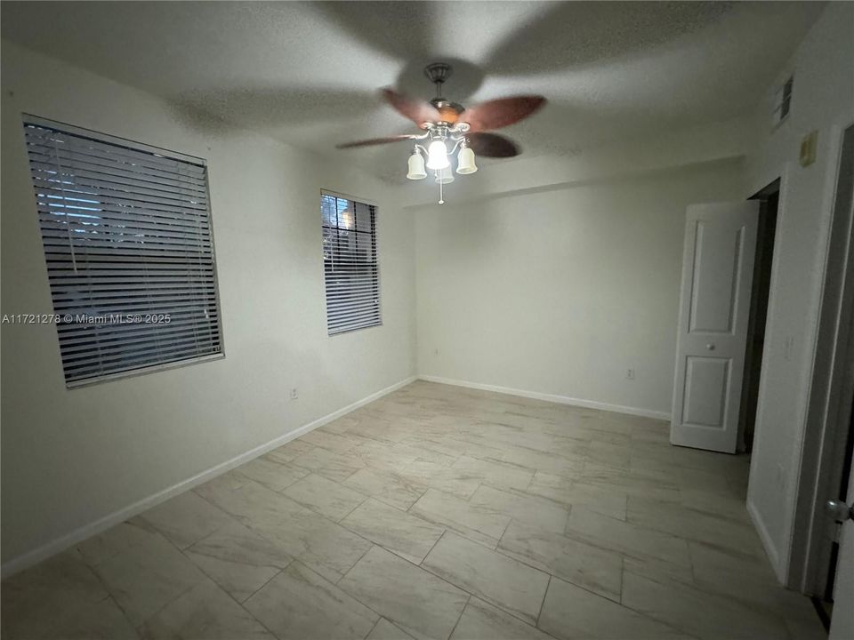 Recientemente alquilado: $2,600 (3 camas, 2 baños, 0 Pies cuadrados)