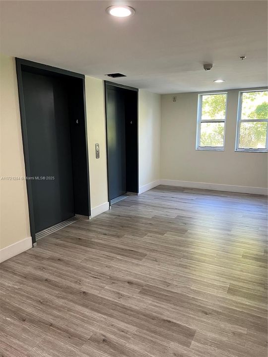 For Rent: $2,000 (2 beds, 2 baths, 809 Square Feet)