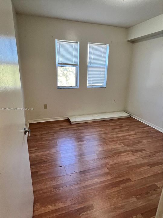 For Rent: $2,000 (2 beds, 2 baths, 809 Square Feet)