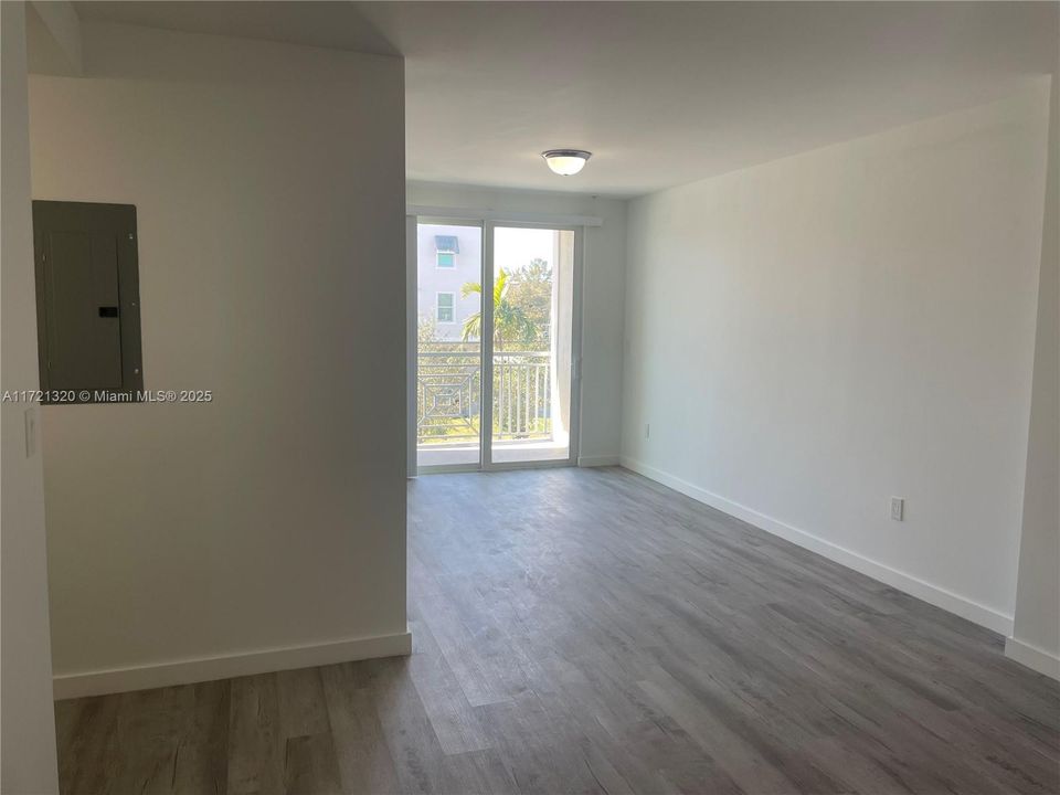 For Rent: $1,894 (2 beds, 1 baths, 0 Square Feet)