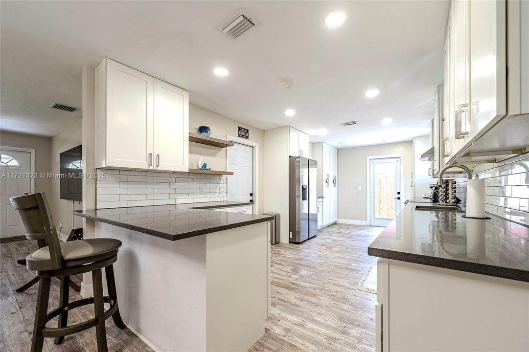 For Sale: $799,200 (3 beds, 2 baths, 1303 Square Feet)