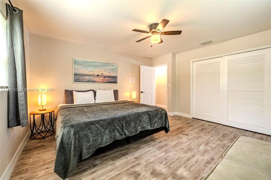 For Sale: $799,200 (3 beds, 2 baths, 1303 Square Feet)