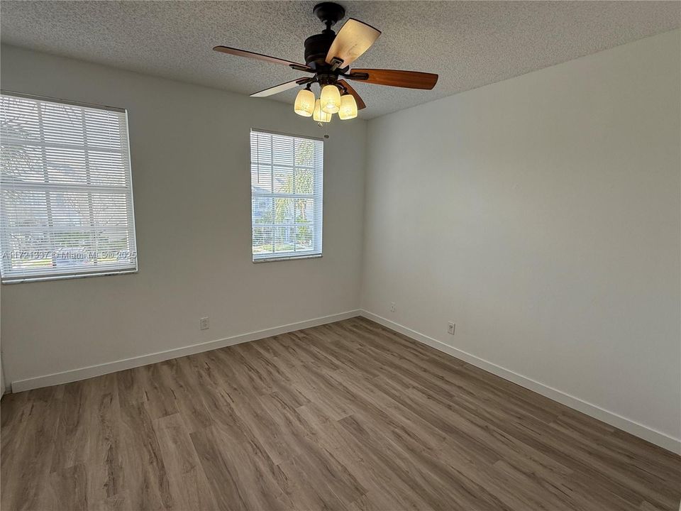 Recently Rented: $2,300 (2 beds, 2 baths, 1110 Square Feet)