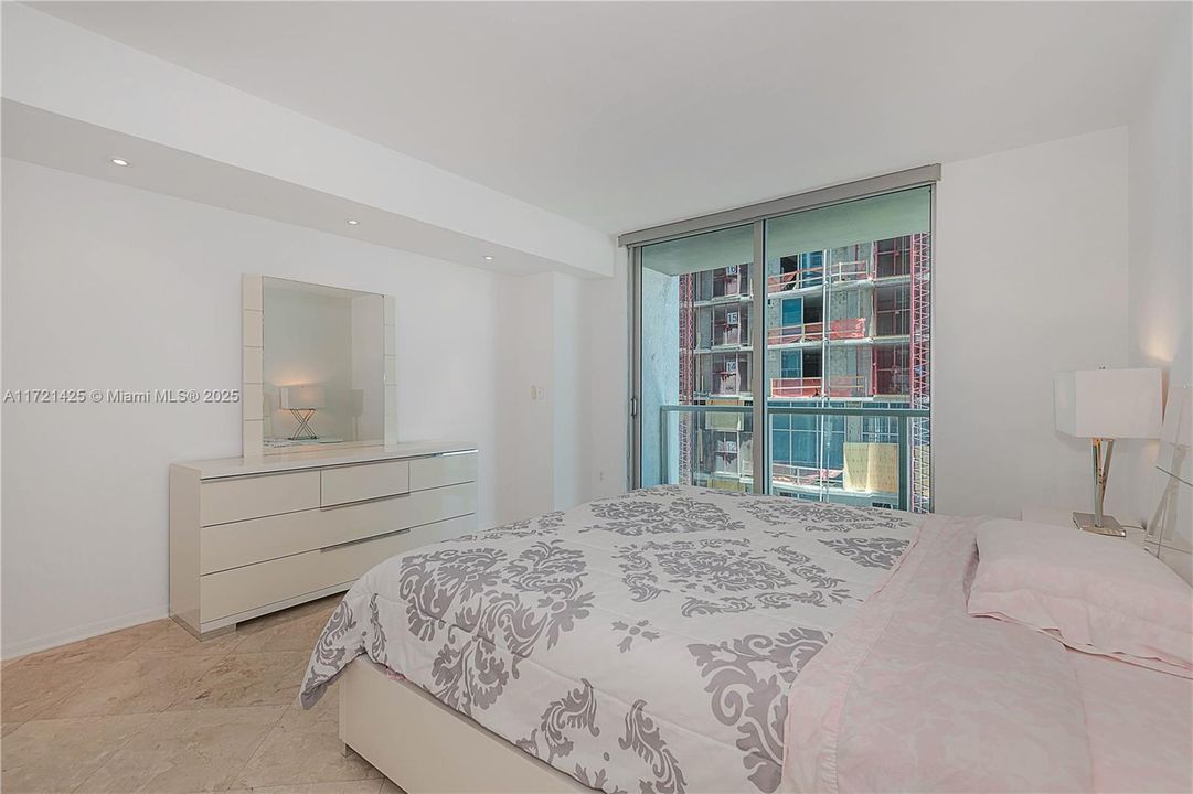 For Sale: $1,564 (2 beds, 2 baths, 1200 Square Feet)