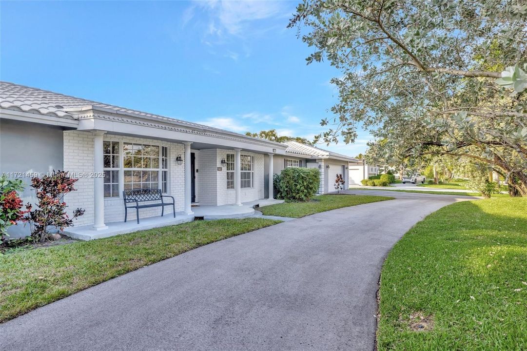 Sprawling circular driveway for all your get togethers.