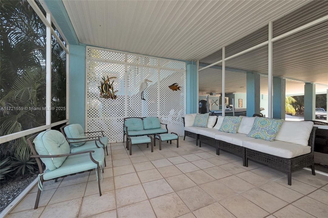 待售: $899,900 (2 贝兹, 2 浴室, 1029 平方英尺)