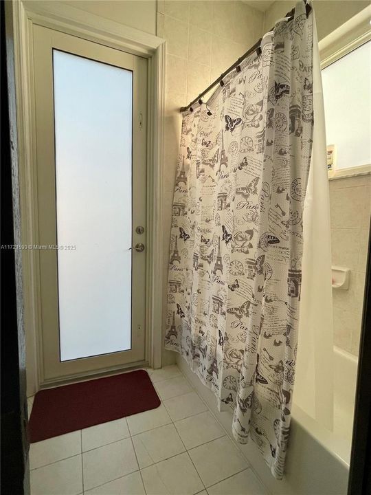 最近租的: $1,000 (0 贝兹, 1 浴室, 2920 平方英尺)