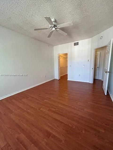 For Rent: $2,100 (1 beds, 1 baths, 878 Square Feet)