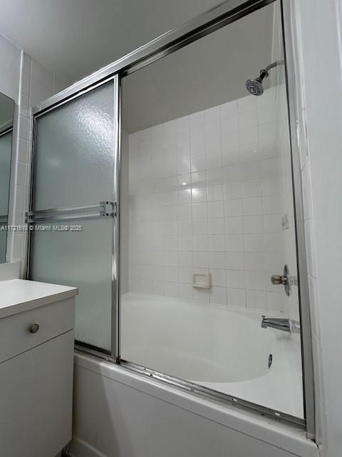 For Rent: $2,100 (1 beds, 1 baths, 878 Square Feet)