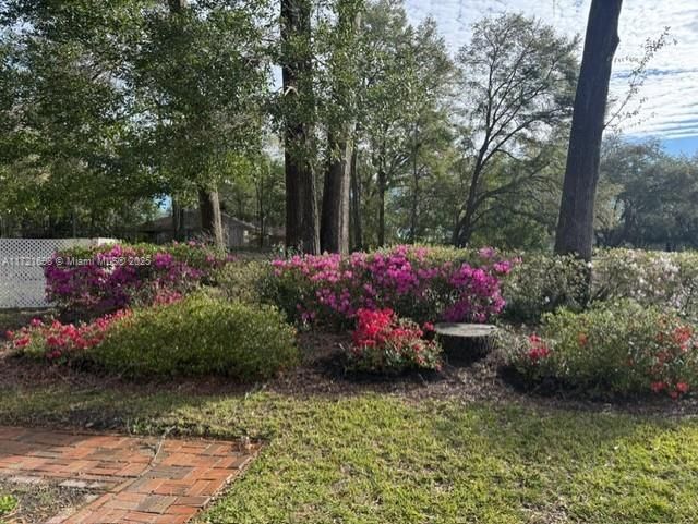 Recently Rented: $2,150 (3 beds, 2 baths, 2073 Square Feet)