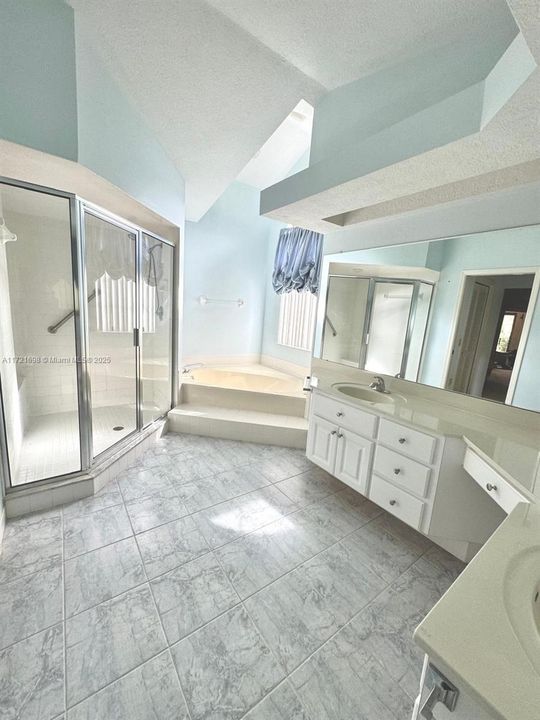 Recently Rented: $2,150 (3 beds, 2 baths, 2073 Square Feet)