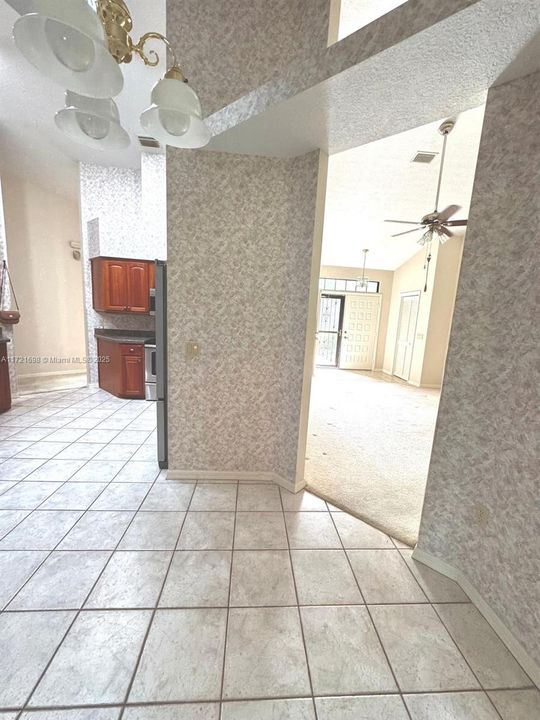 Recently Rented: $2,150 (3 beds, 2 baths, 2073 Square Feet)