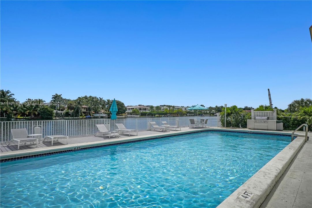 На продажу: $499,000 (1 спален, 1 ванн, 1040 Квадратных фут)