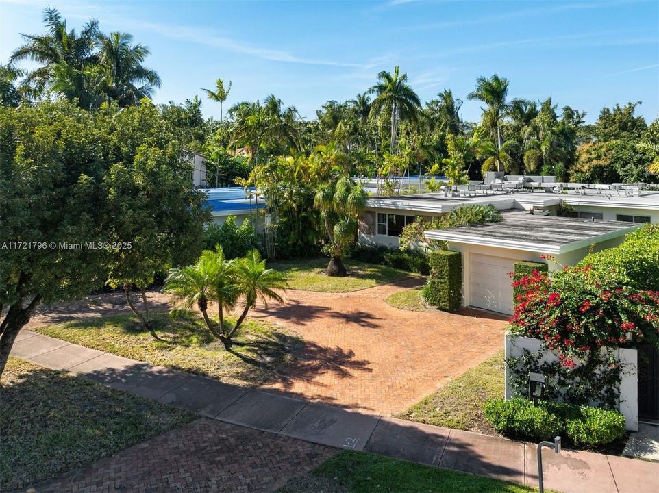 Recently Sold: $2,800,000 (0.23 acres)