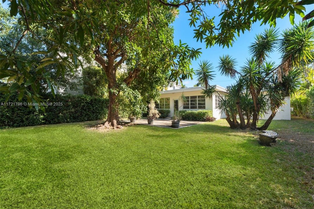 Recently Sold: $2,800,000 (0.23 acres)