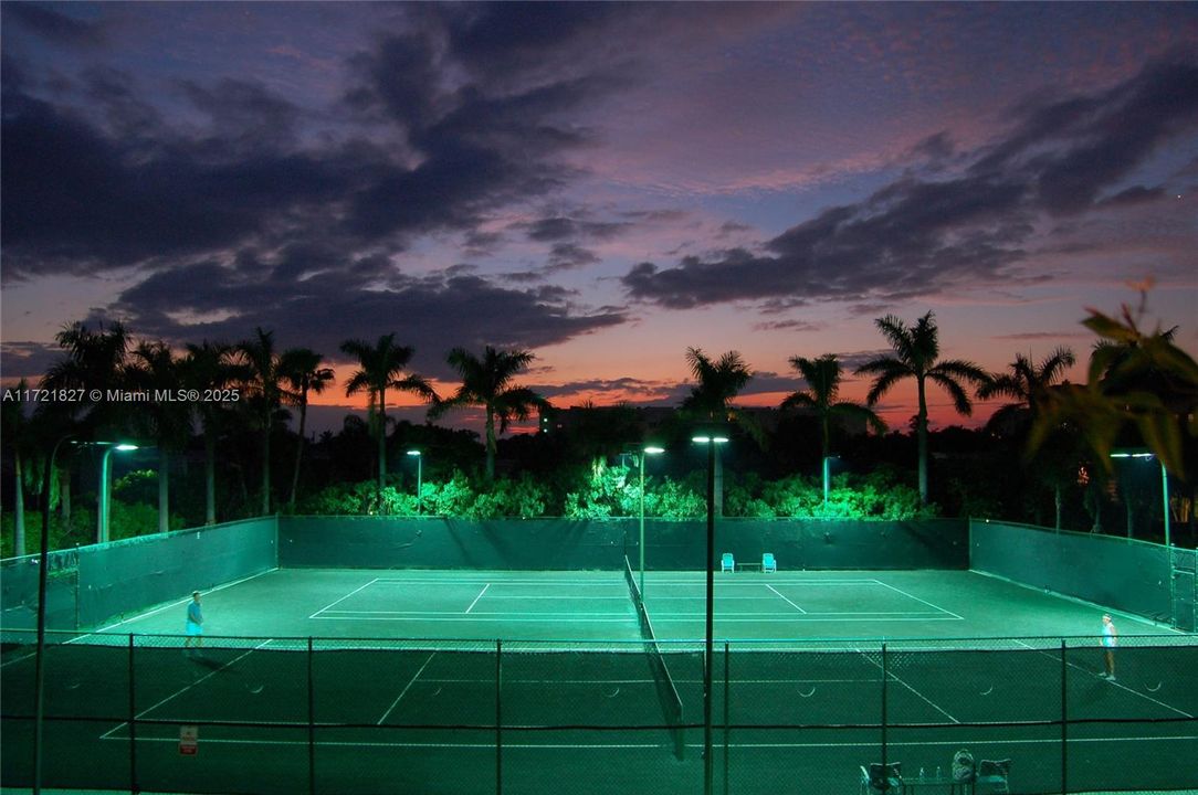 CASA DEL MAR TENNIS COURTS WITH LIGHTS