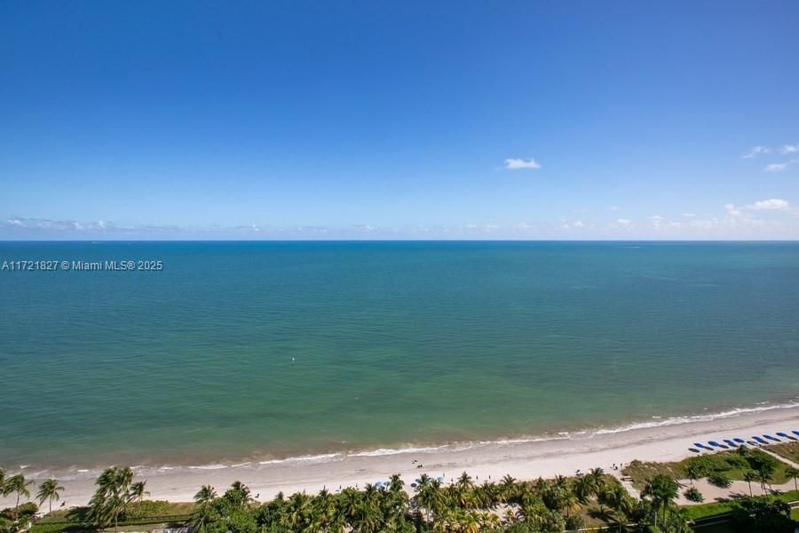 KEY BISCAYNE BEACH VIEWS FROM PH 27E