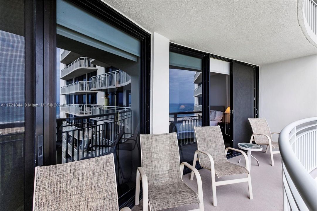 Activo con contrato: $8,500 (2 camas, 2 baños, 1468 Pies cuadrados)