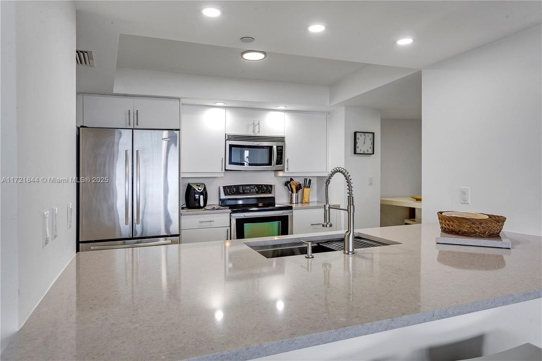 Activo con contrato: $8,500 (2 camas, 2 baños, 1468 Pies cuadrados)