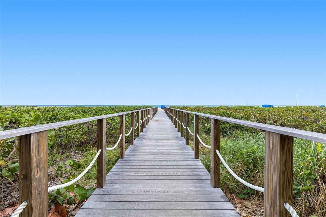 Activo con contrato: $8,500 (2 camas, 2 baños, 1468 Pies cuadrados)