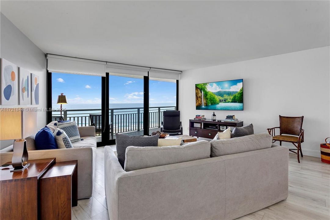 Activo con contrato: $8,500 (2 camas, 2 baños, 1468 Pies cuadrados)