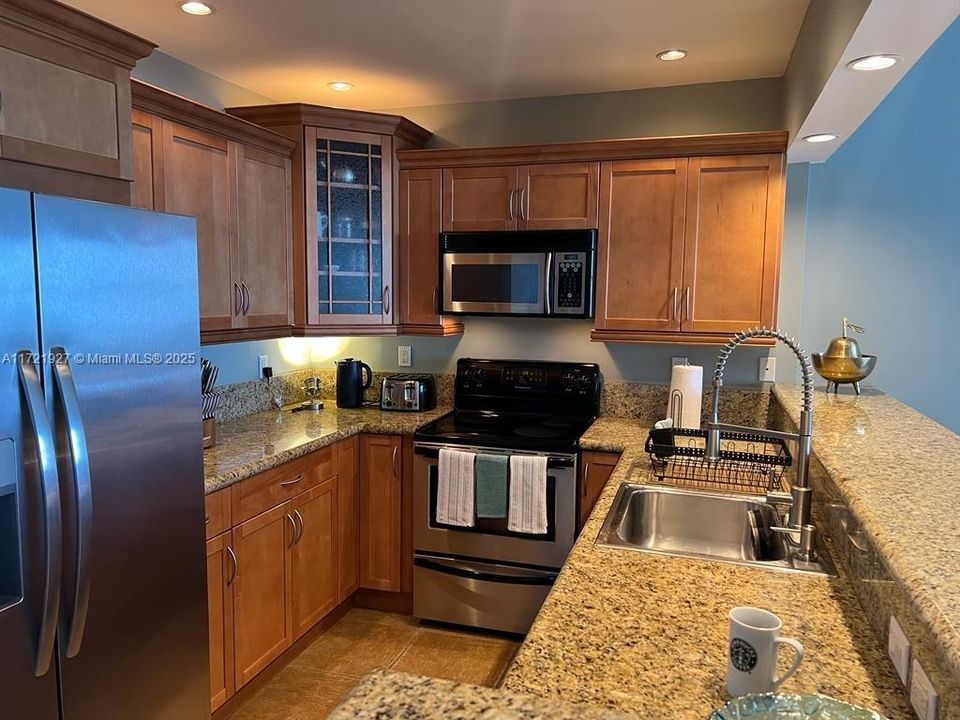 For Rent: $4,900 (2 beds, 2 baths, 1248 Square Feet)