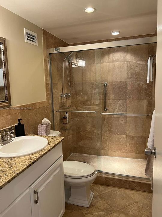 For Rent: $4,900 (2 beds, 2 baths, 1248 Square Feet)