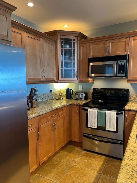 For Rent: $4,900 (2 beds, 2 baths, 1248 Square Feet)