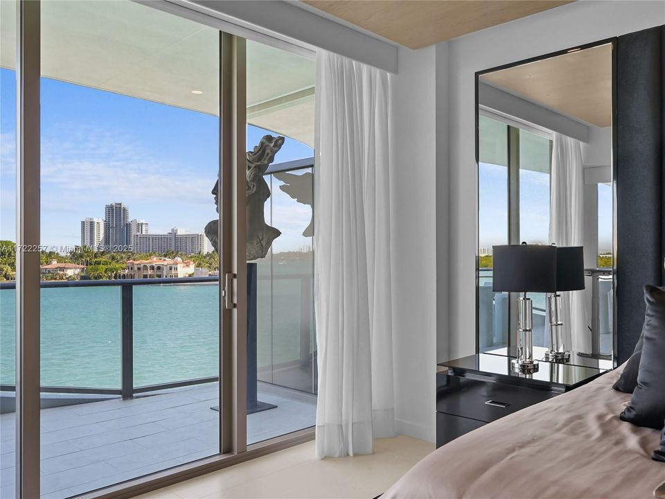 For Sale: $3,499,000 (3 beds, 3 baths, 2241 Square Feet)