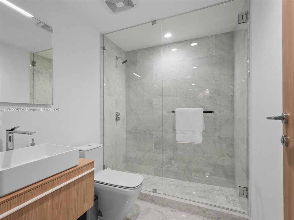 For Sale: $3,499,000 (3 beds, 3 baths, 2241 Square Feet)