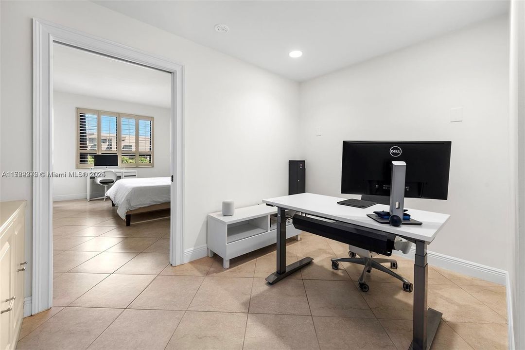 For Sale: $1,150,000 (2 beds, 2 baths, 1488 Square Feet)