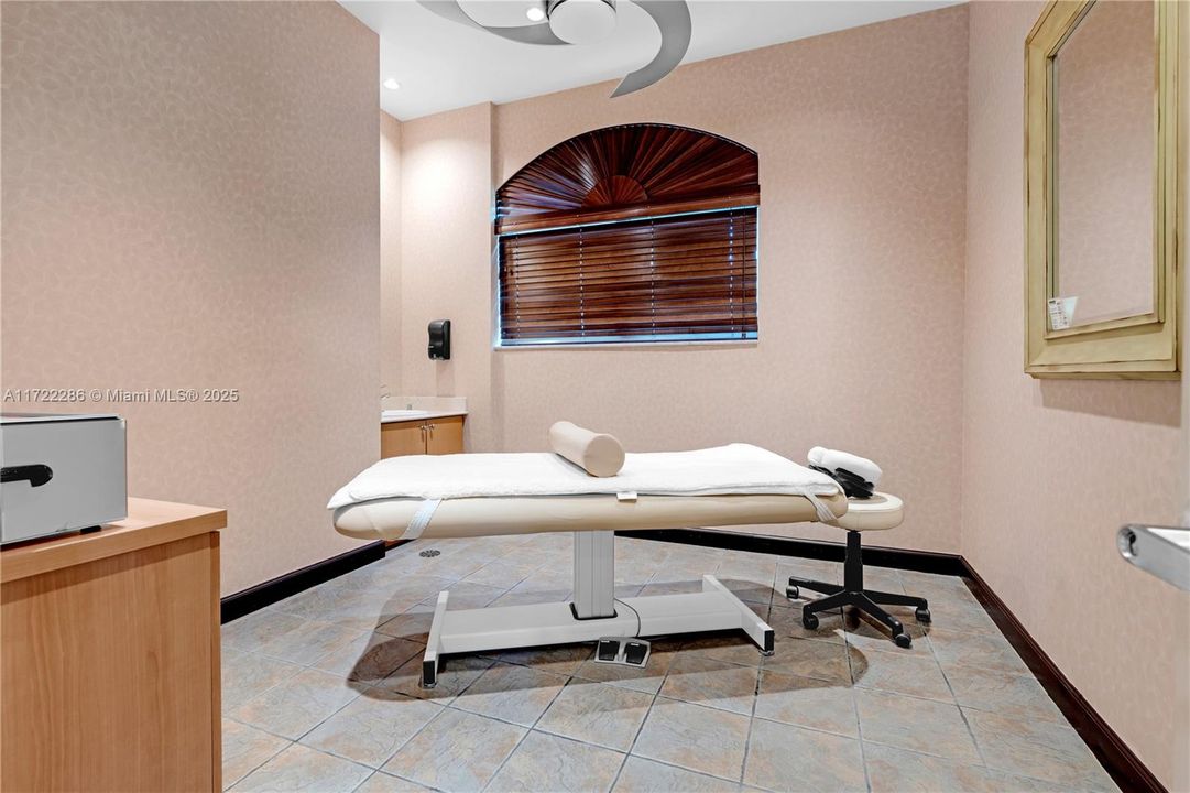 YOGA AND PILATES ROOM