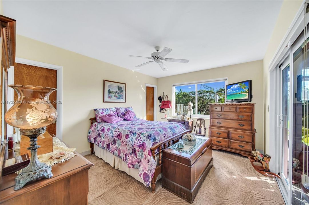 Недавно продано: $649,999 (3 спален, 2 ванн, 1257 Квадратных фут)