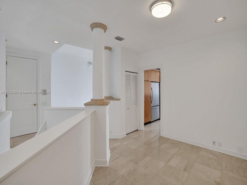 Active With Contract: $8,500 (3 beds, 4 baths, 2815 Square Feet)