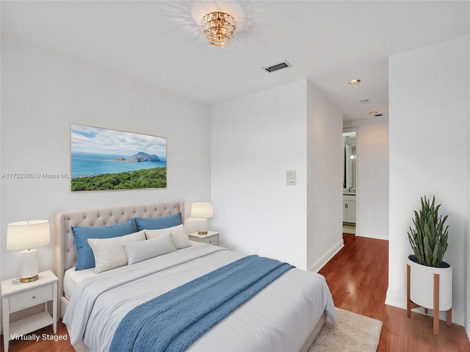 Active With Contract: $8,500 (3 beds, 4 baths, 2815 Square Feet)