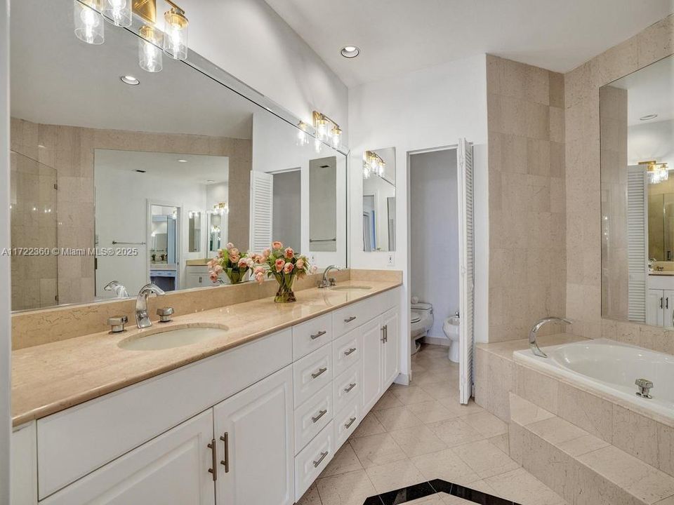 Active With Contract: $8,500 (3 beds, 4 baths, 2815 Square Feet)