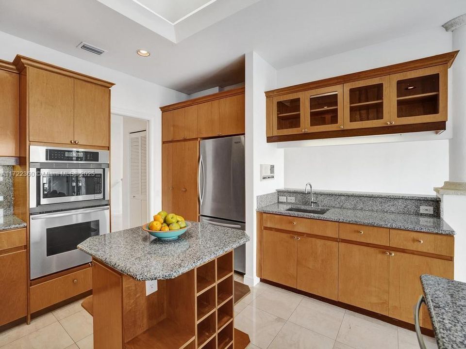 Active With Contract: $8,500 (3 beds, 4 baths, 2815 Square Feet)