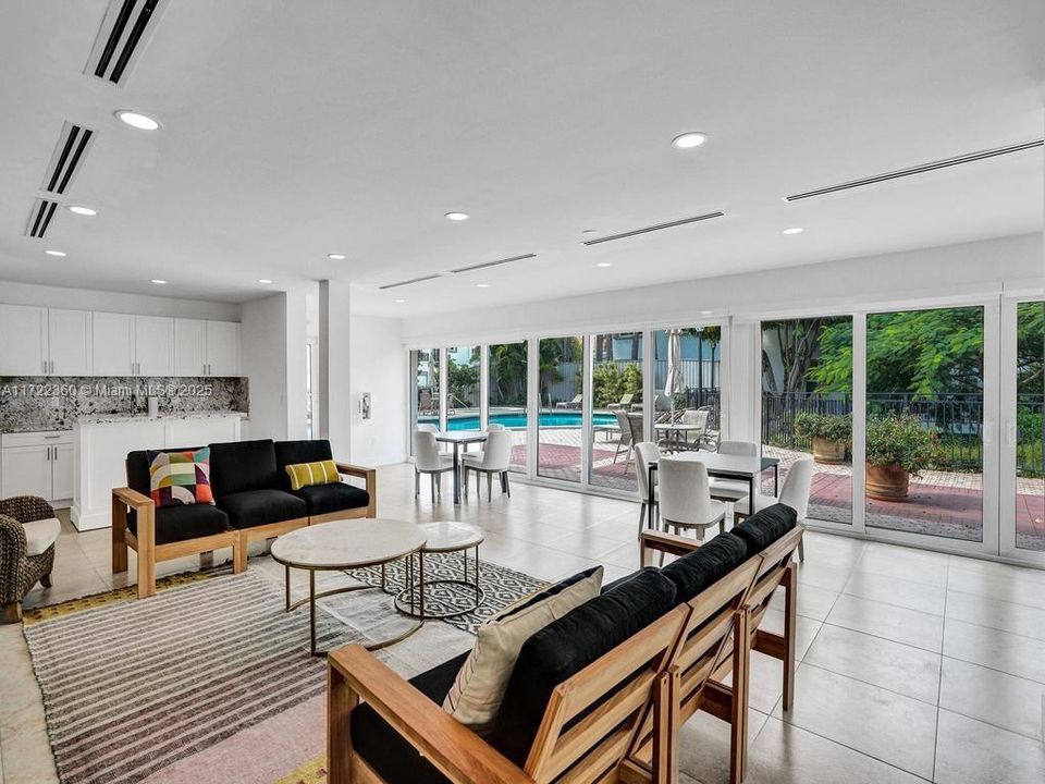 Active With Contract: $8,500 (3 beds, 4 baths, 2815 Square Feet)